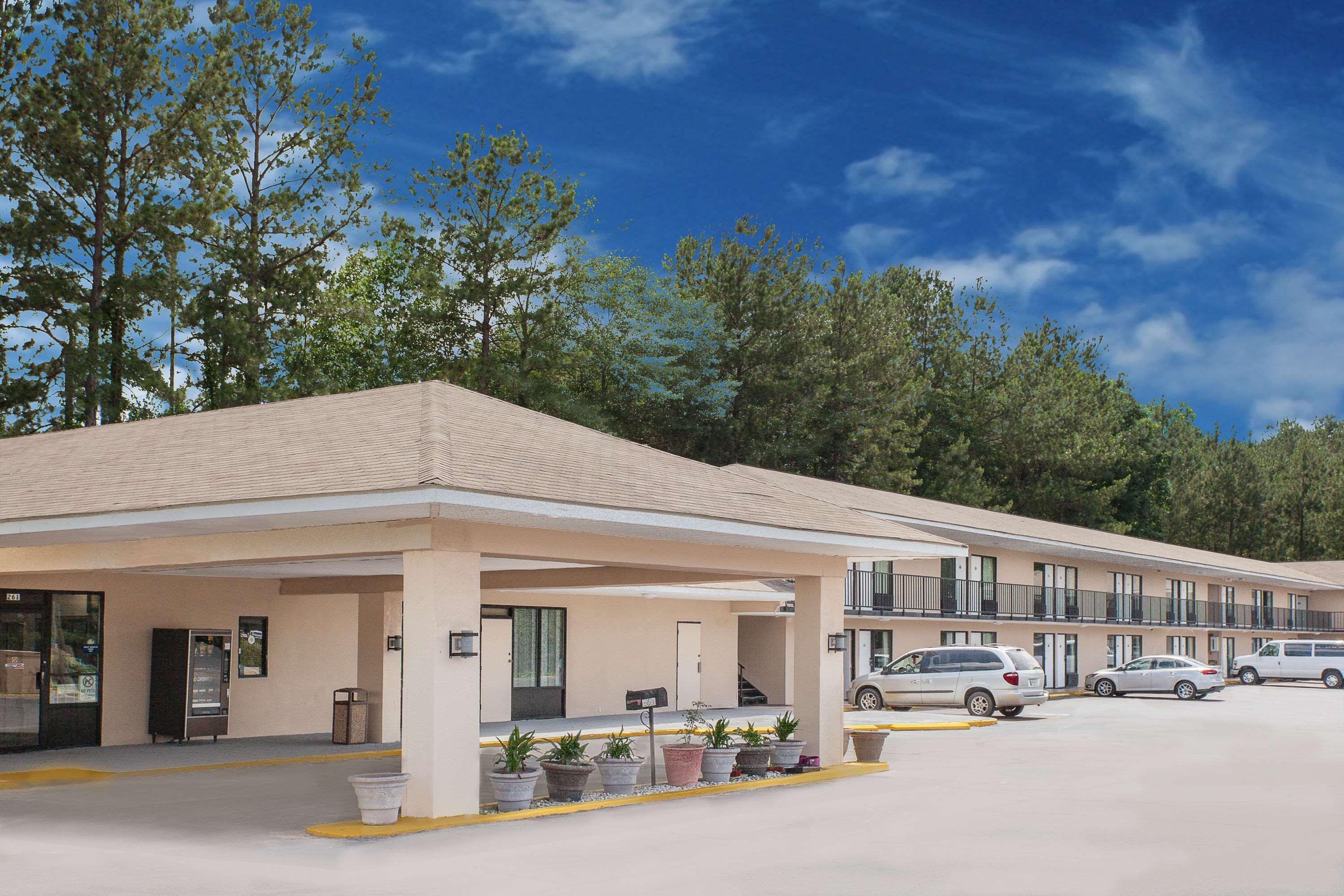 Days Inn By Wyndham Newton Ms I-20 Extérieur photo